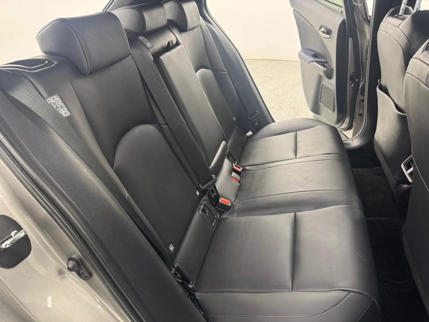 2021 Lexus UX Gallery Image 29