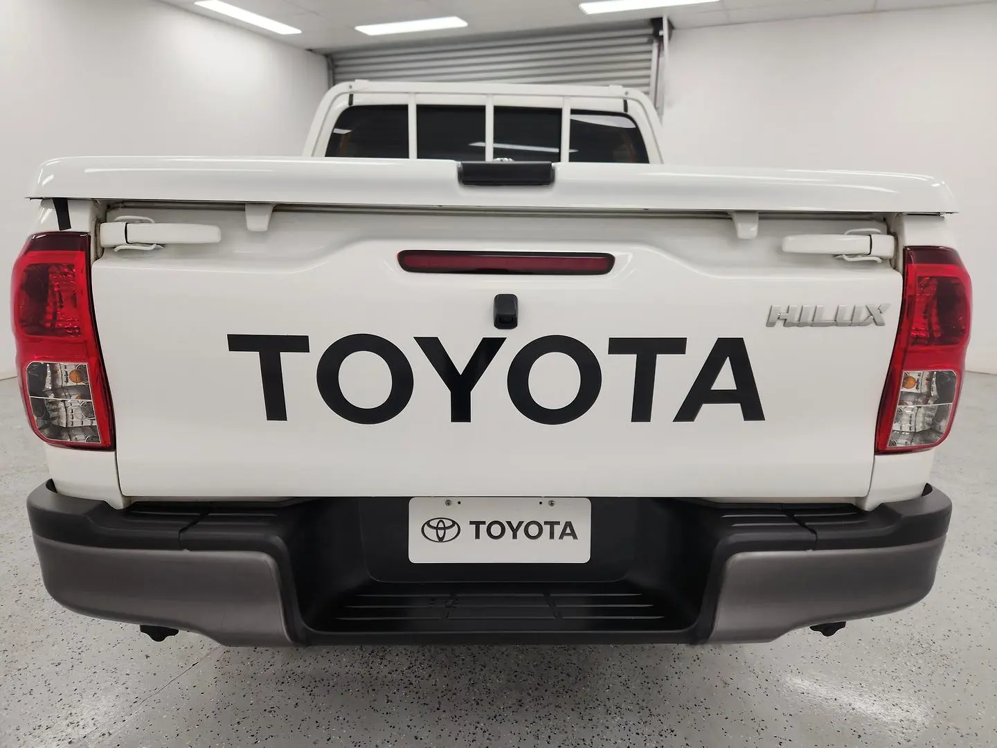 2021 Toyota Hilux Gallery Image 4