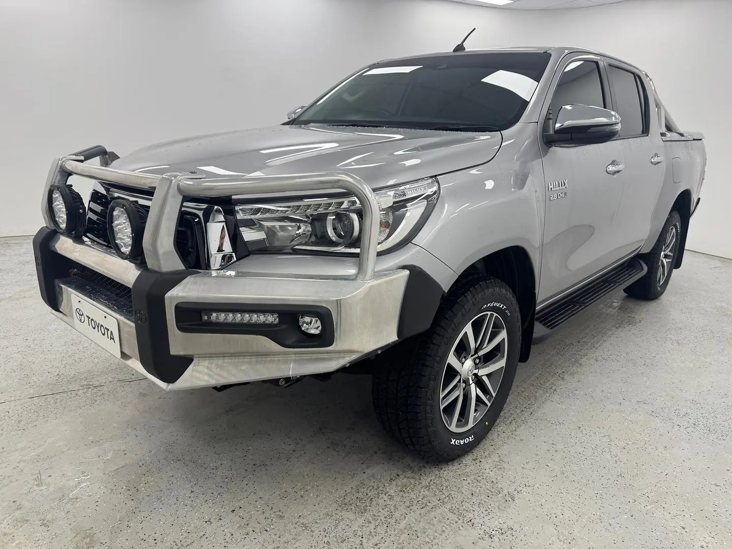 2020 Toyota Hilux Gallery Image 6