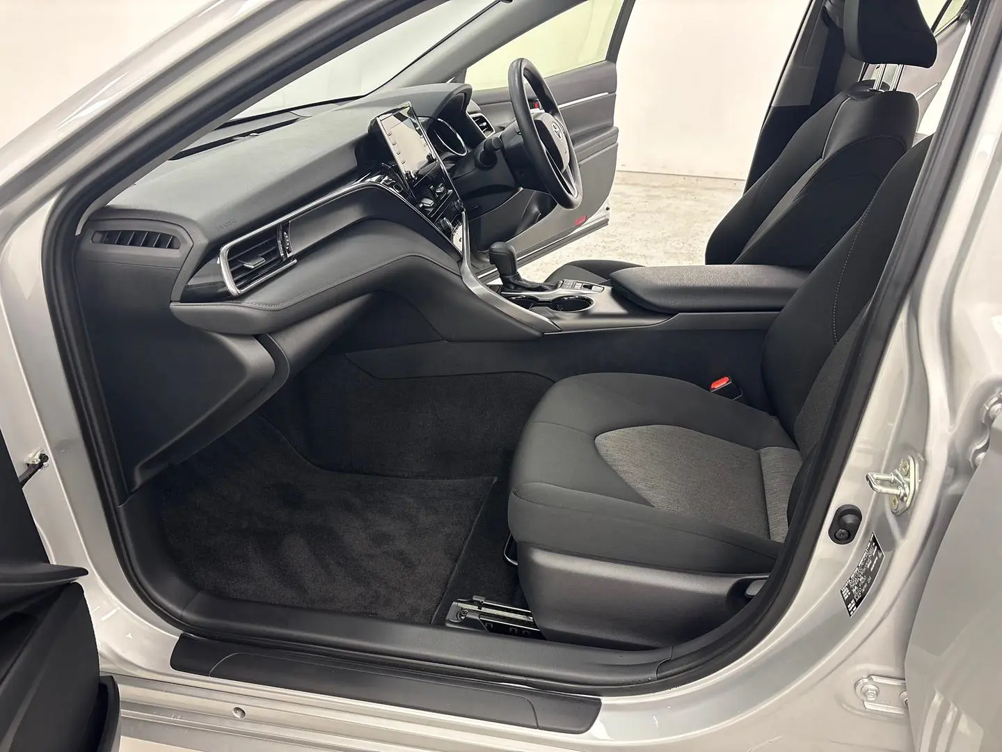2024 Toyota Camry Gallery Image 17