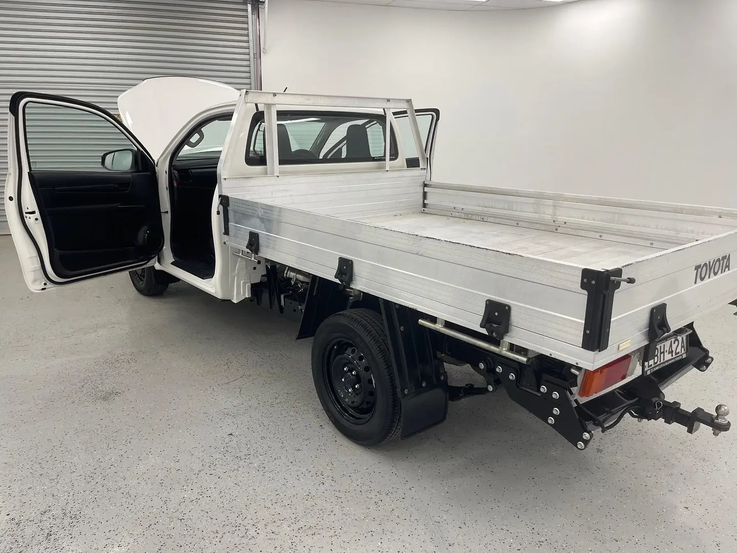 2019 Toyota Hilux Gallery Image 11