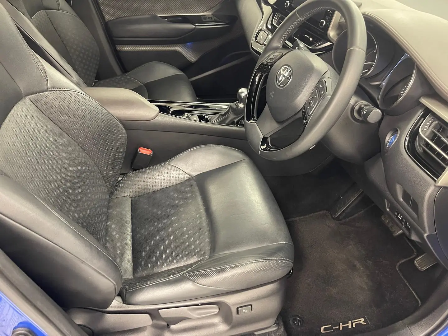 2021 Toyota C-HR Gallery Image 20