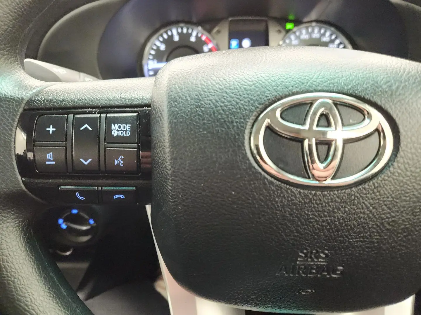 2021 Toyota Hilux Gallery Image 26