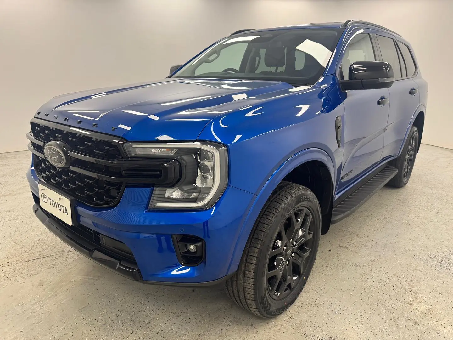 2023 Ford Everest Gallery Image 6