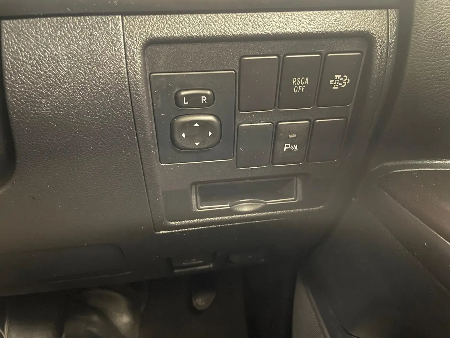 2020 Toyota Landcruiser Gallery Image 27