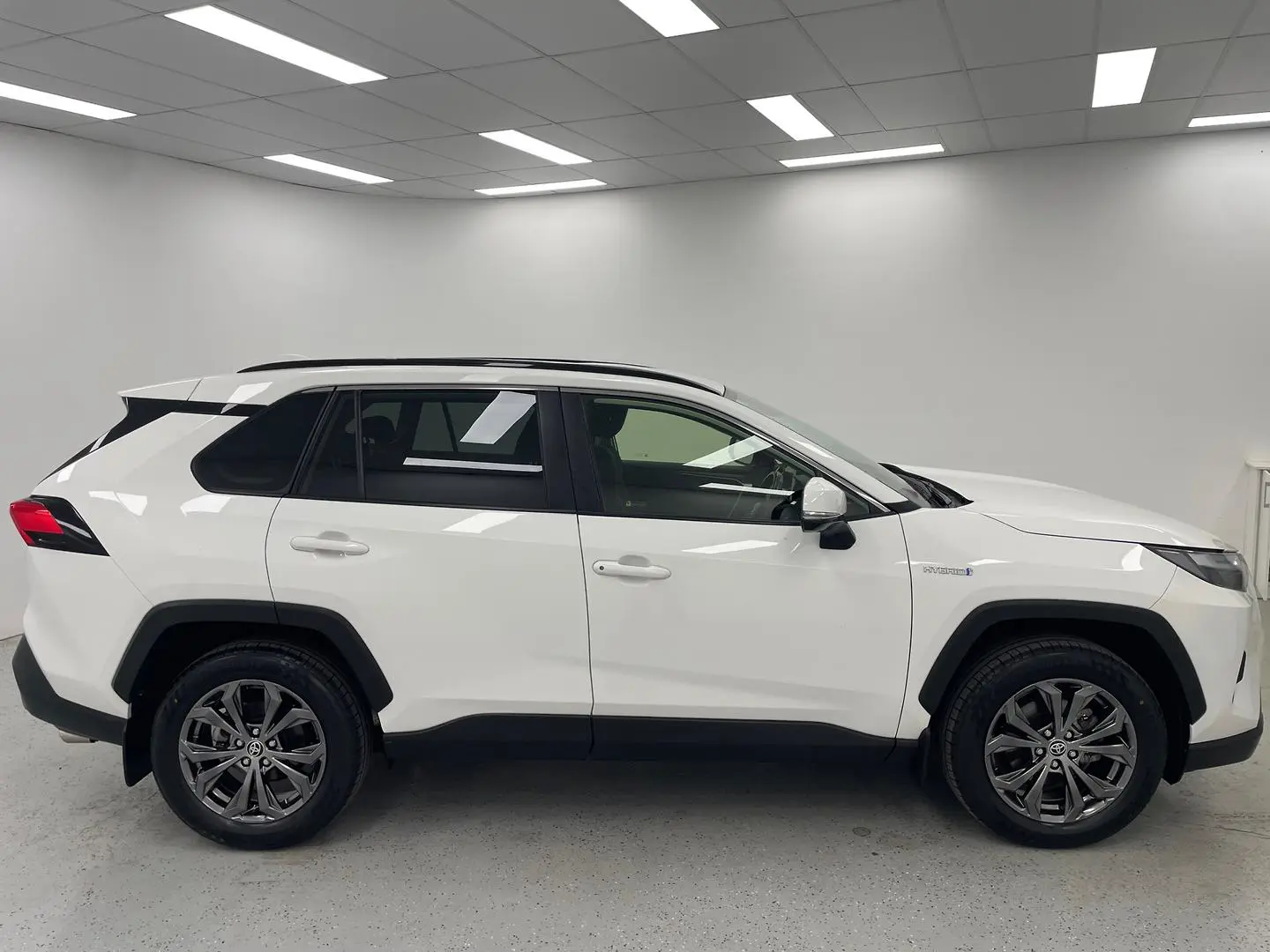 2023 Toyota RAV4 Gallery Image 2