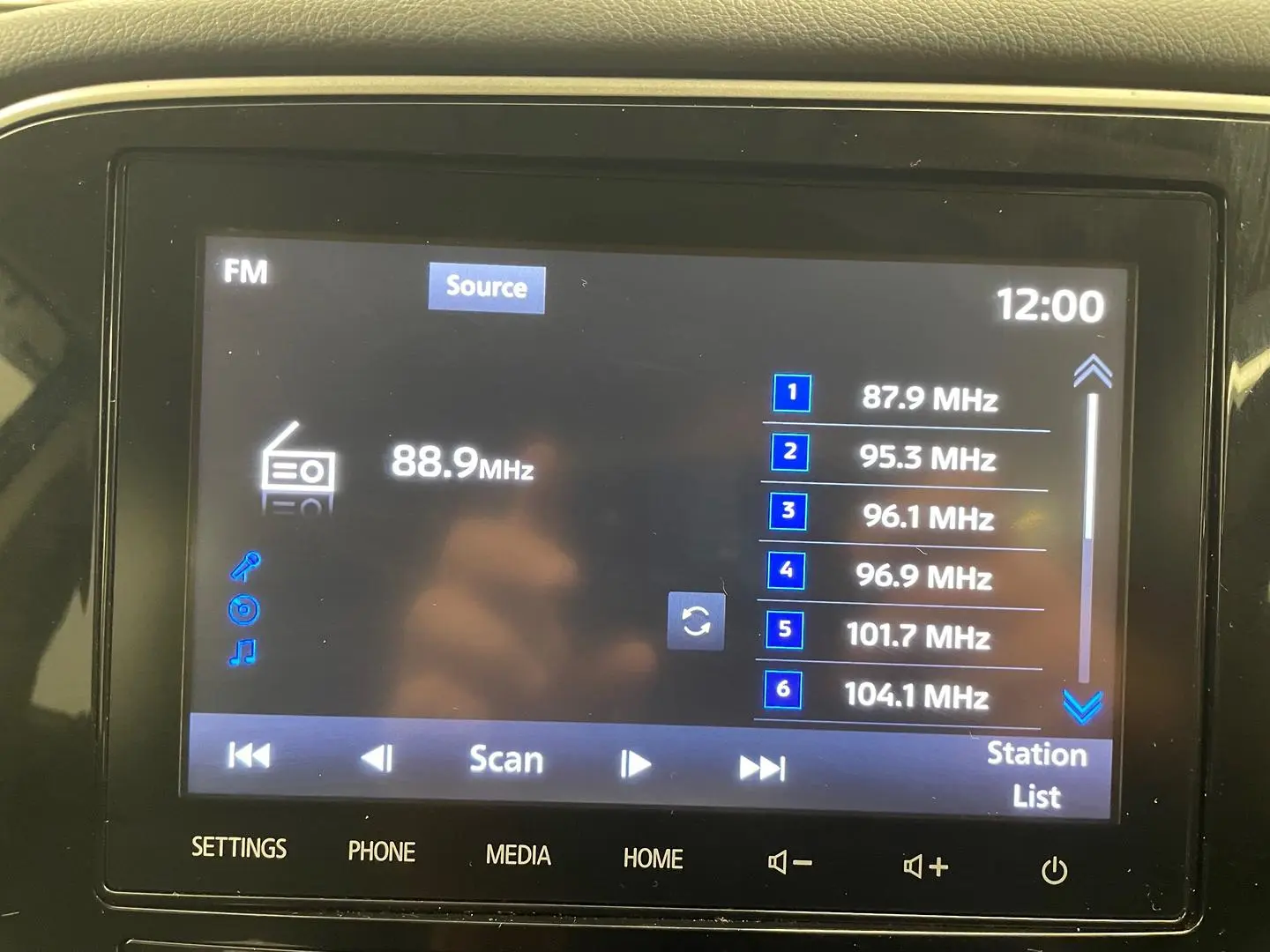 2019 Mitsubishi Outlander Gallery Image 29