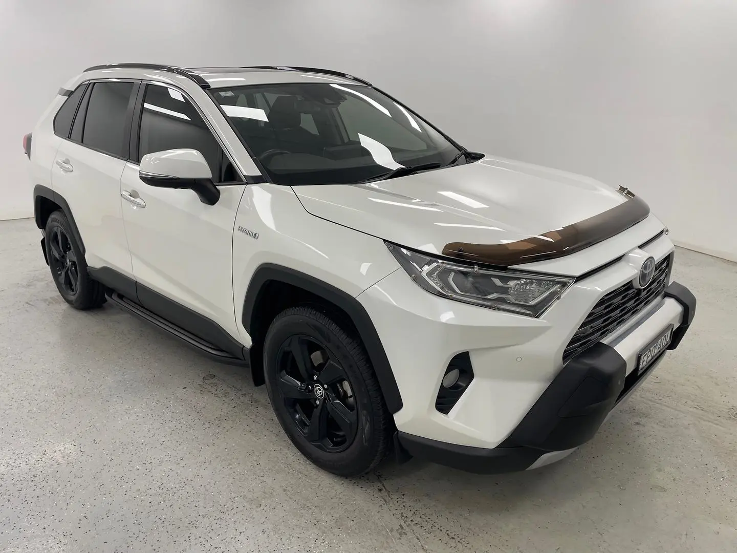 2020 Toyota RAV4 Gallery Image 1
