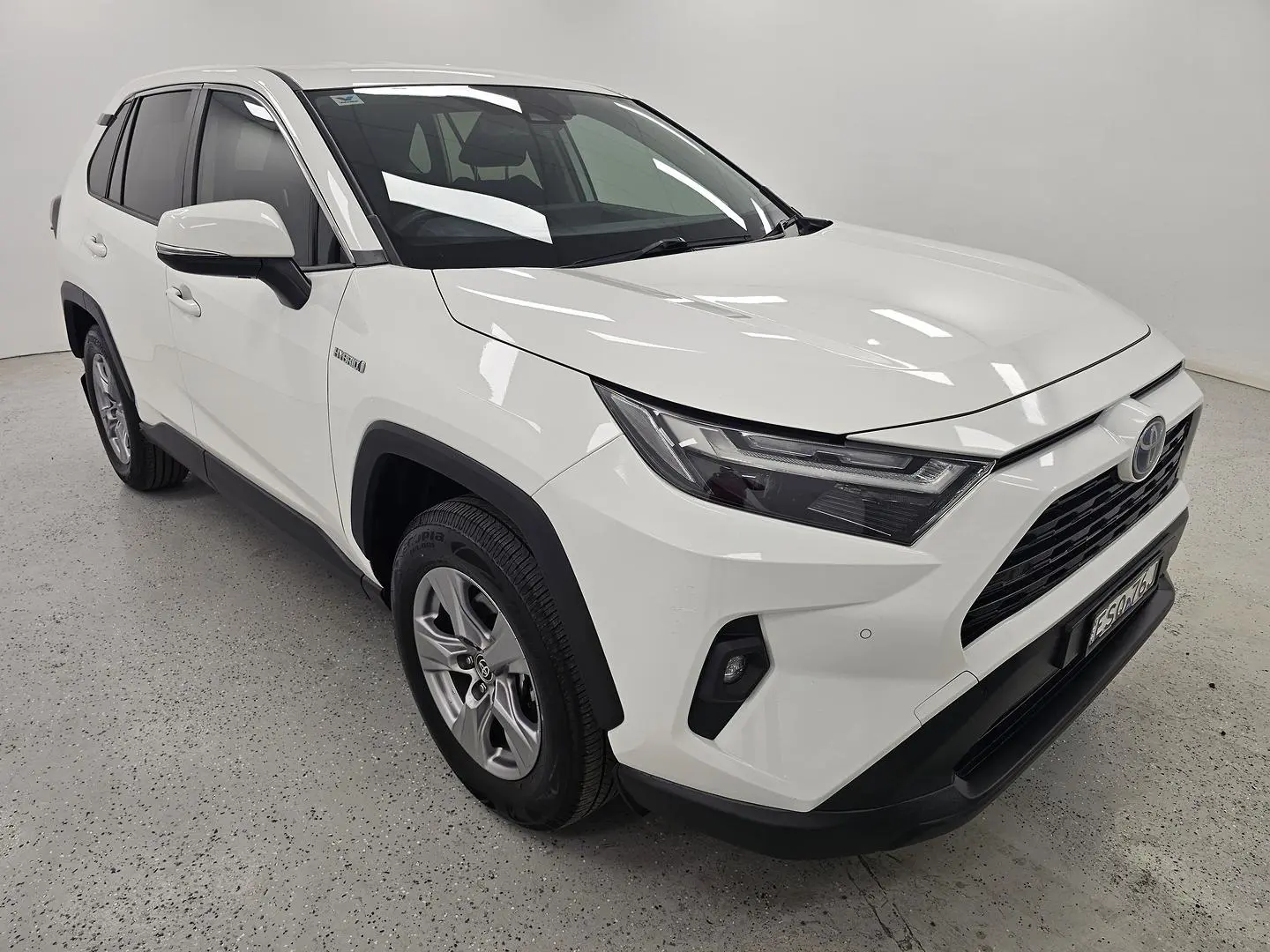 2022 Toyota RAV4 Gallery Image 1