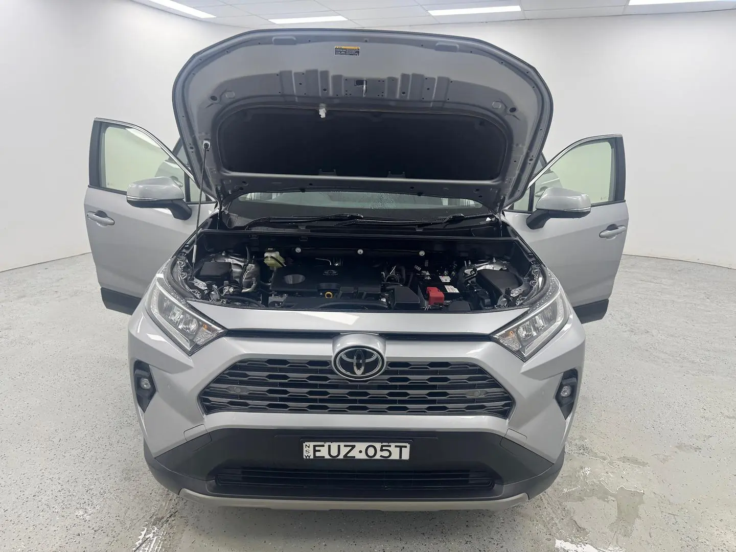 2022 Toyota RAV4 Gallery Image 13