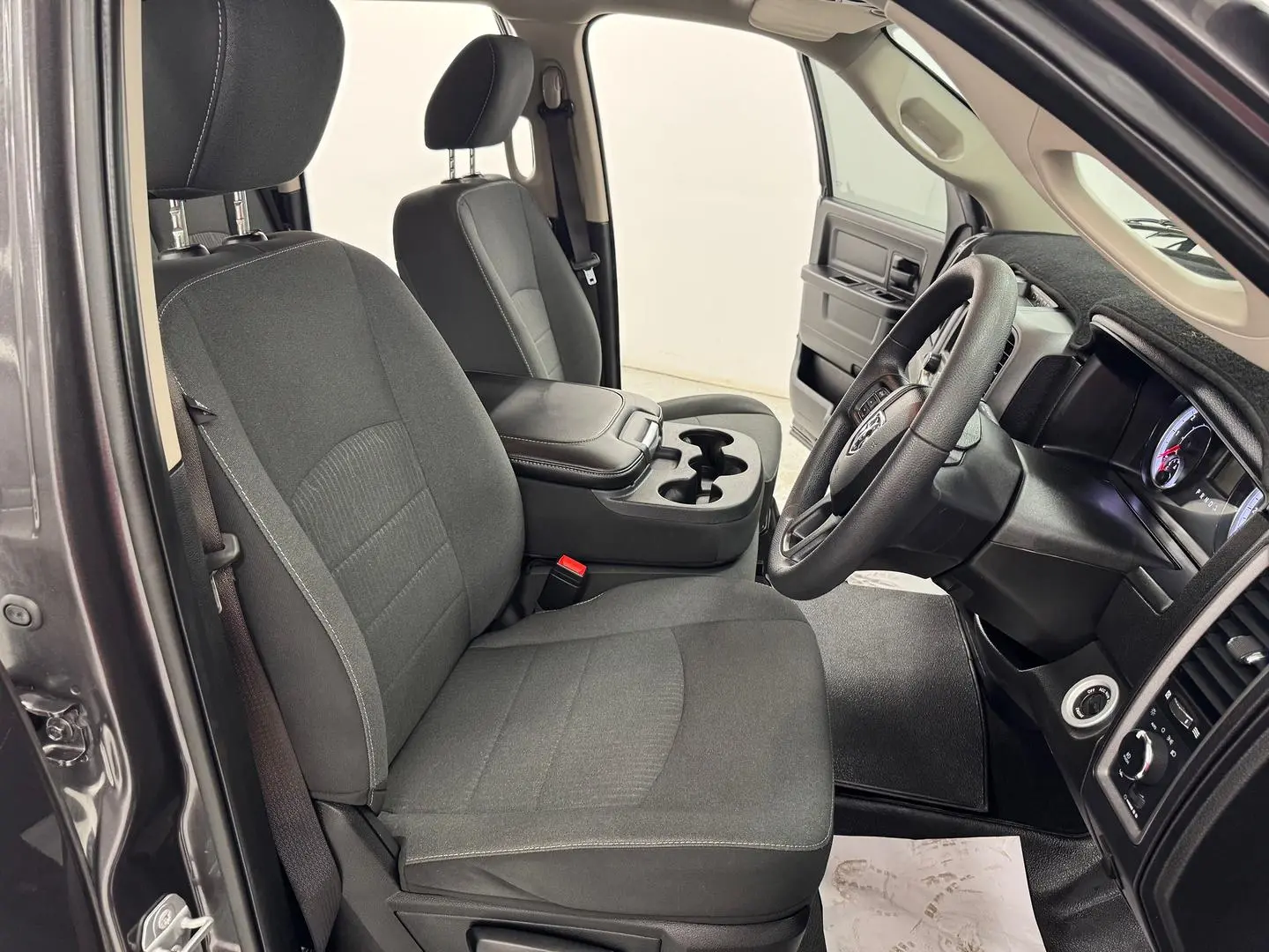 2022 RAM 1500 Gallery Image 23