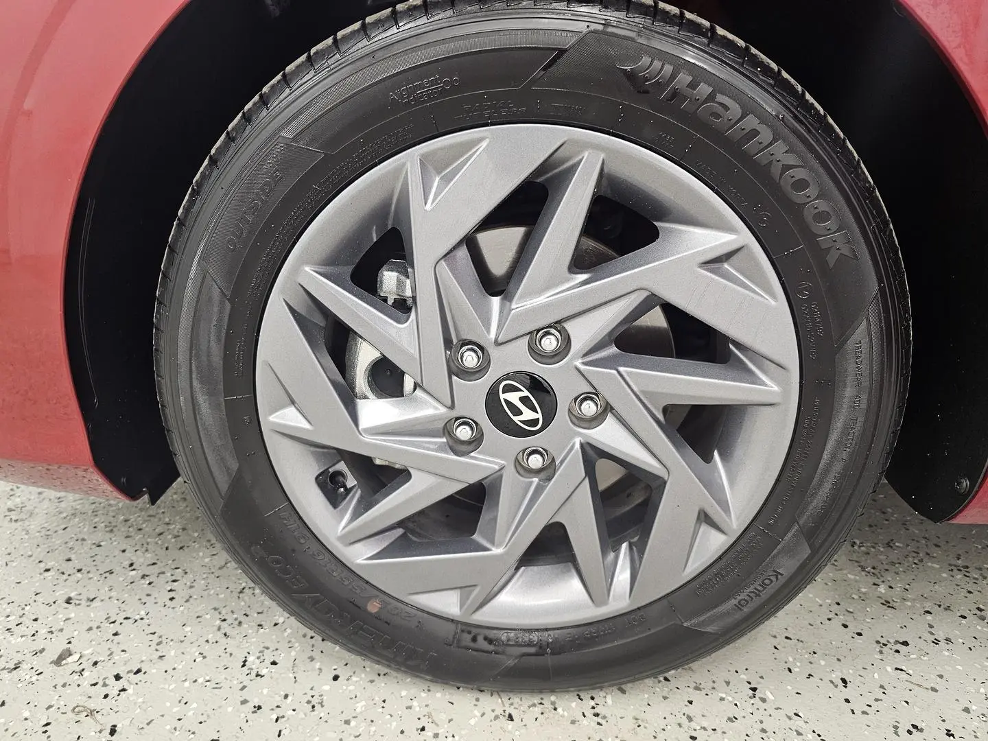 2024 Hyundai i30 Gallery Image 9