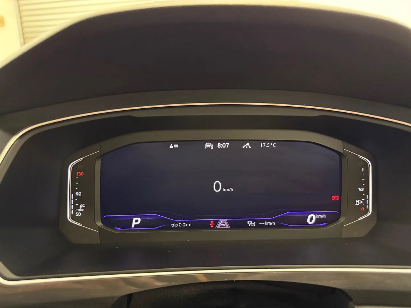 2021 Volkswagen Tiguan Gallery Image 28