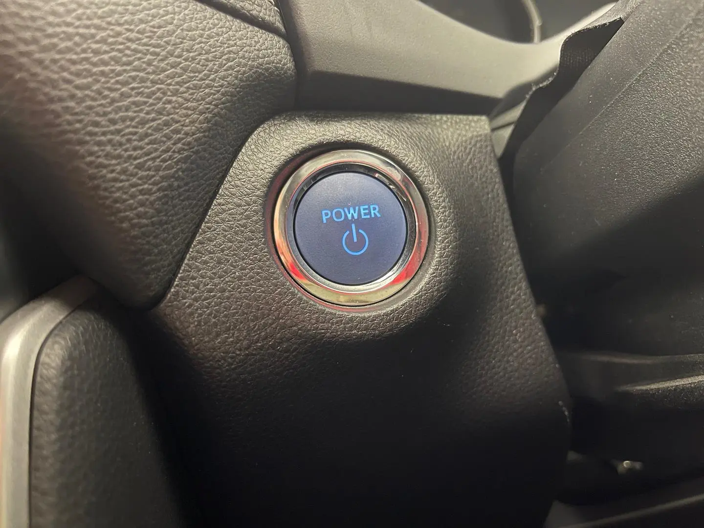 2021 Toyota RAV4 Gallery Image 24