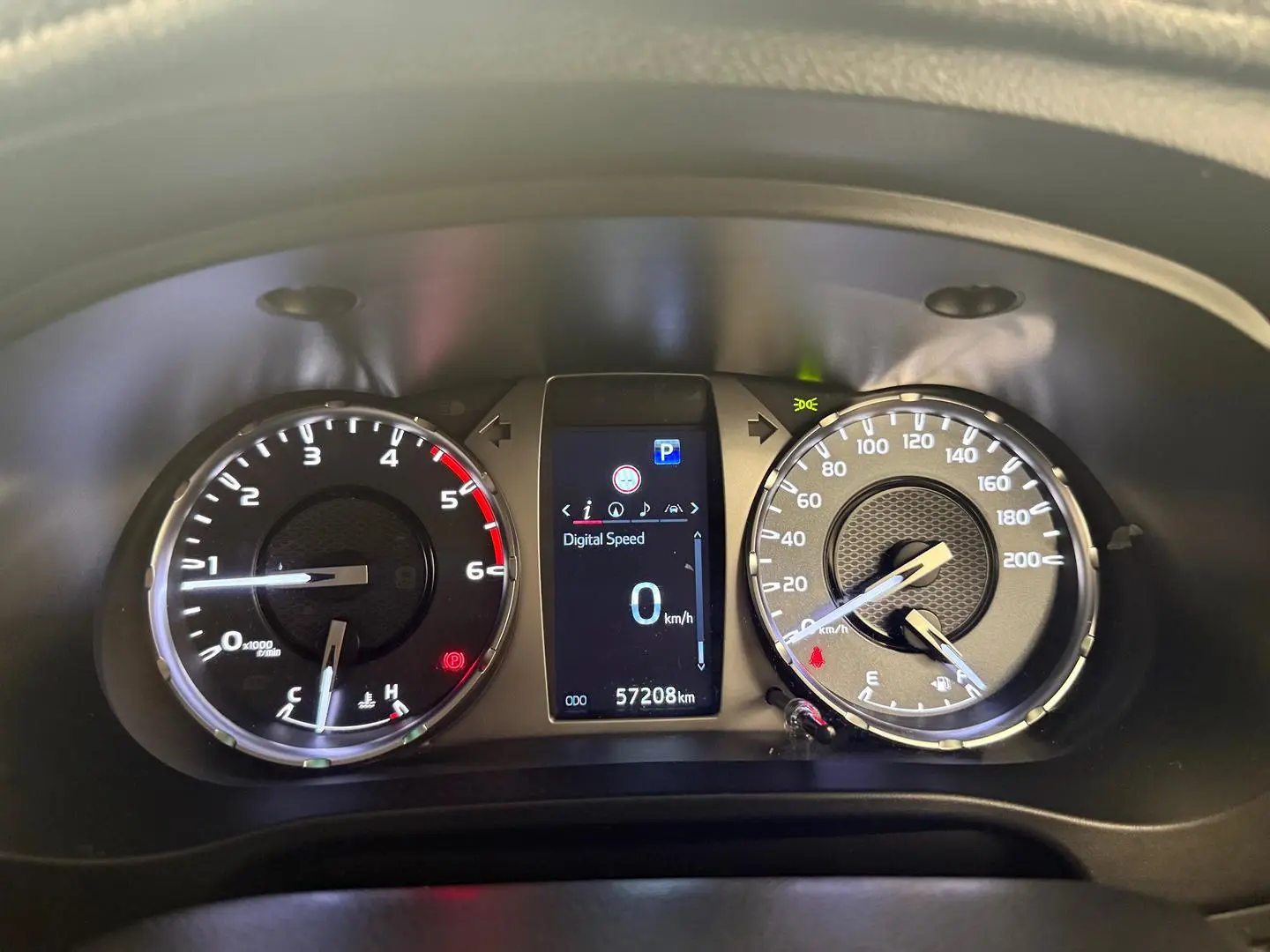 2022 Toyota Hilux Gallery Image 29