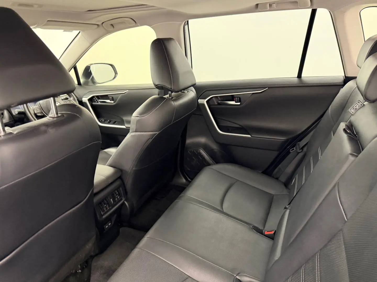 2023 Toyota RAV4 Gallery Image 27