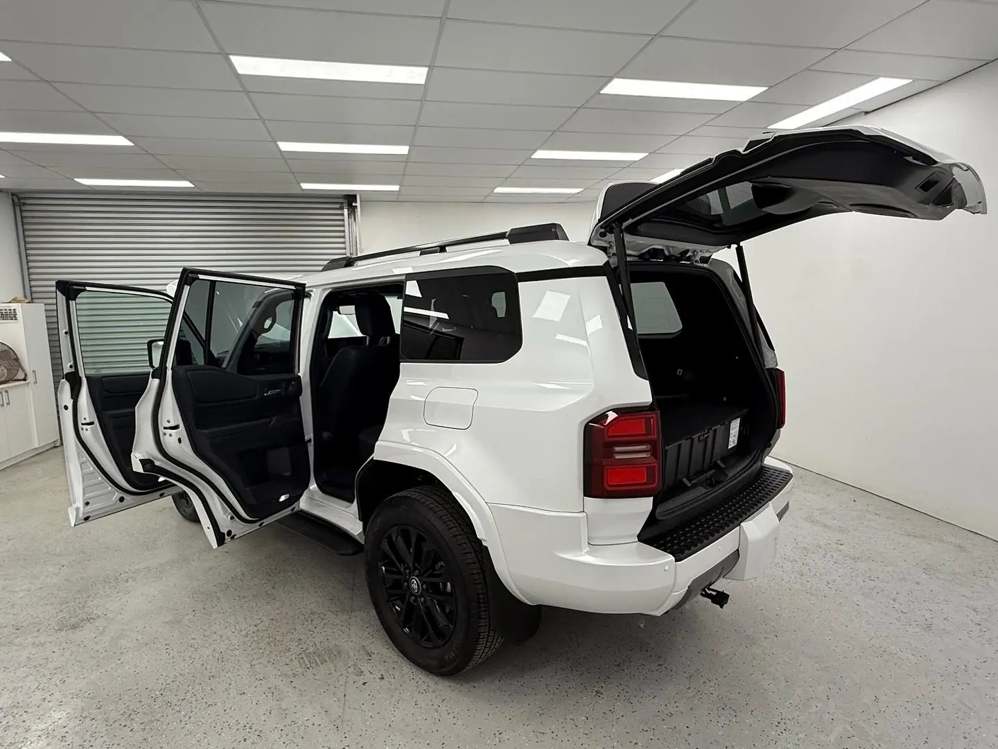 2024 Toyota Landcruiser Prado Gallery Image 13