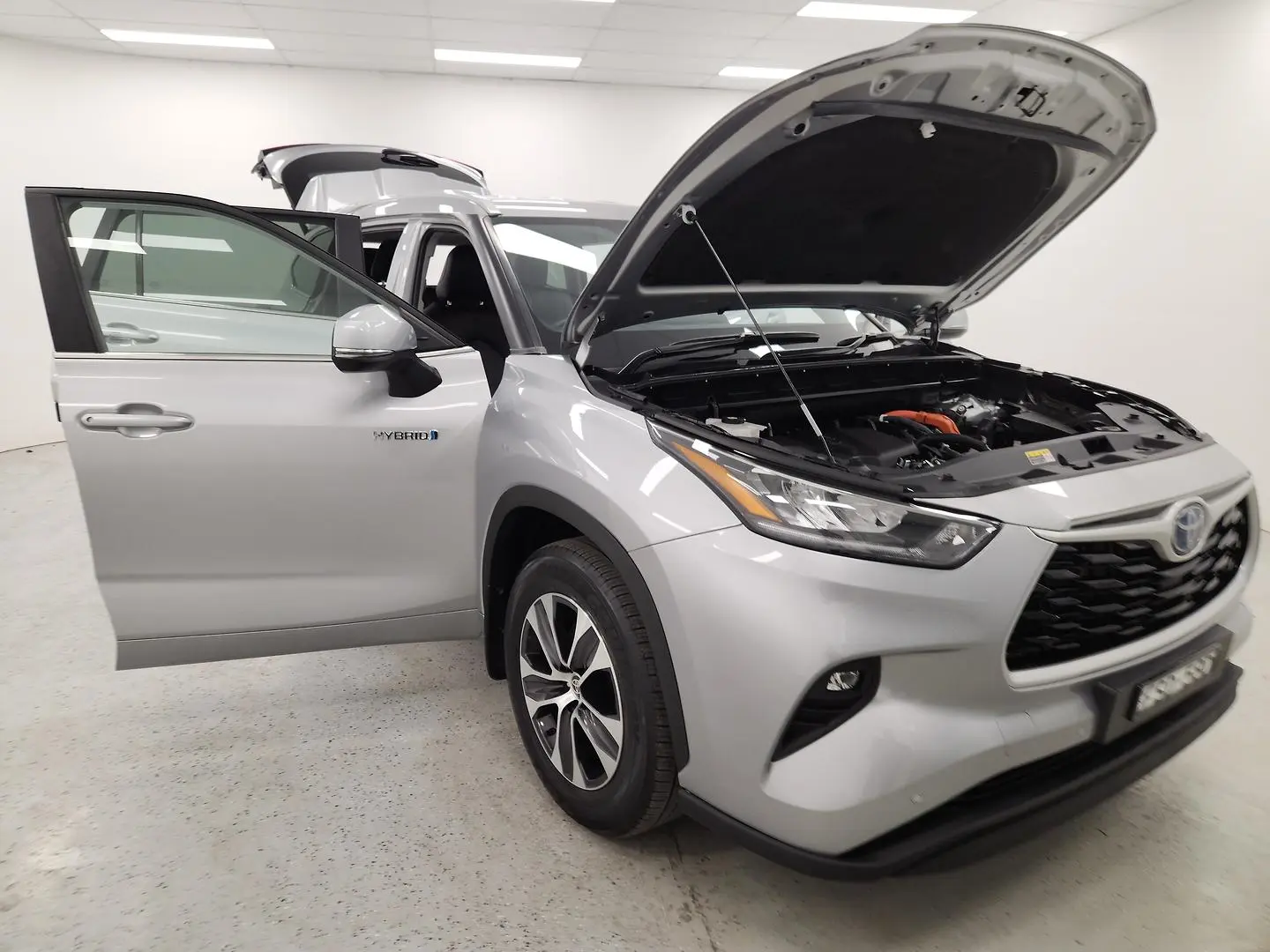 2023 Toyota Kluger Gallery Image 8