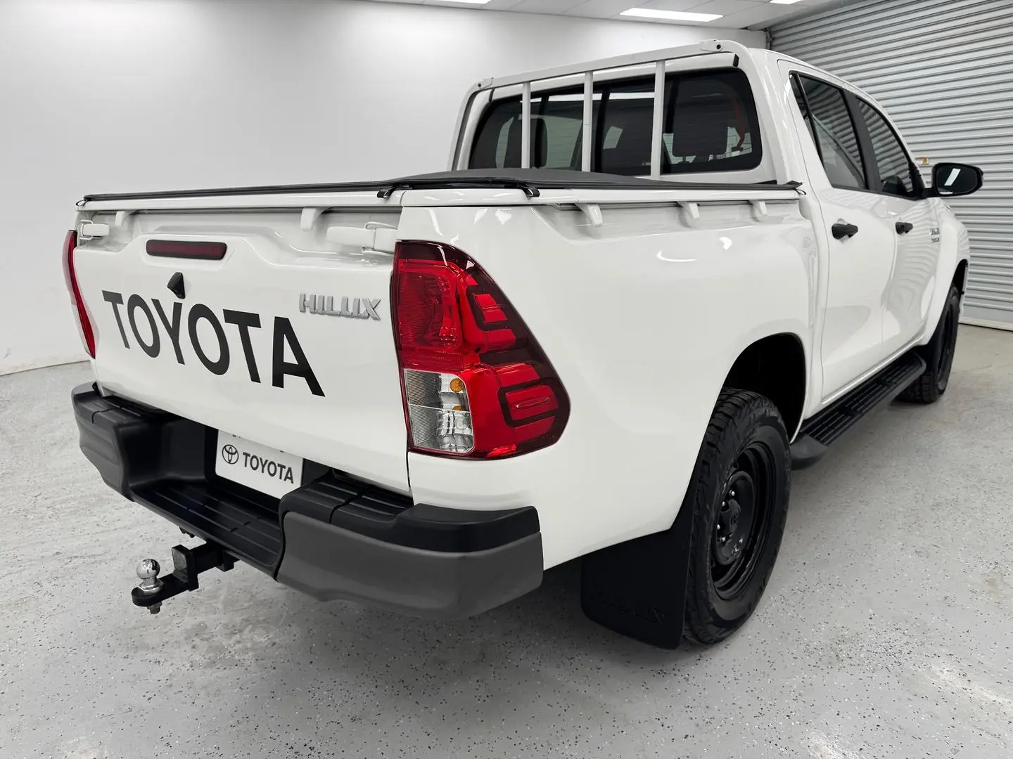 2020 Toyota Hilux Gallery Image 3