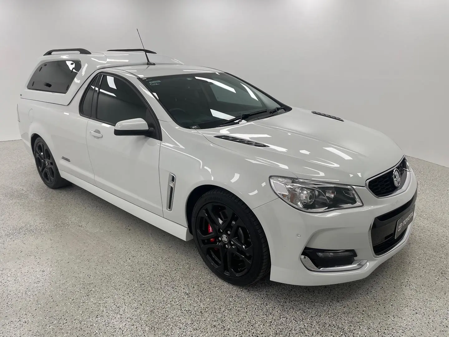 2016 Holden Ute Gallery Image 1