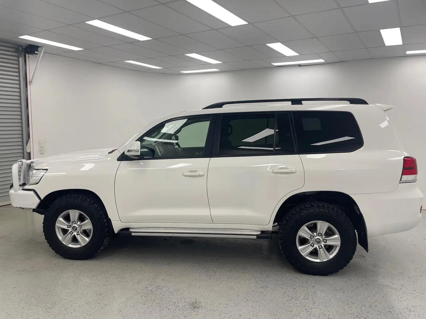 2020 Toyota Landcruiser Gallery Image 6