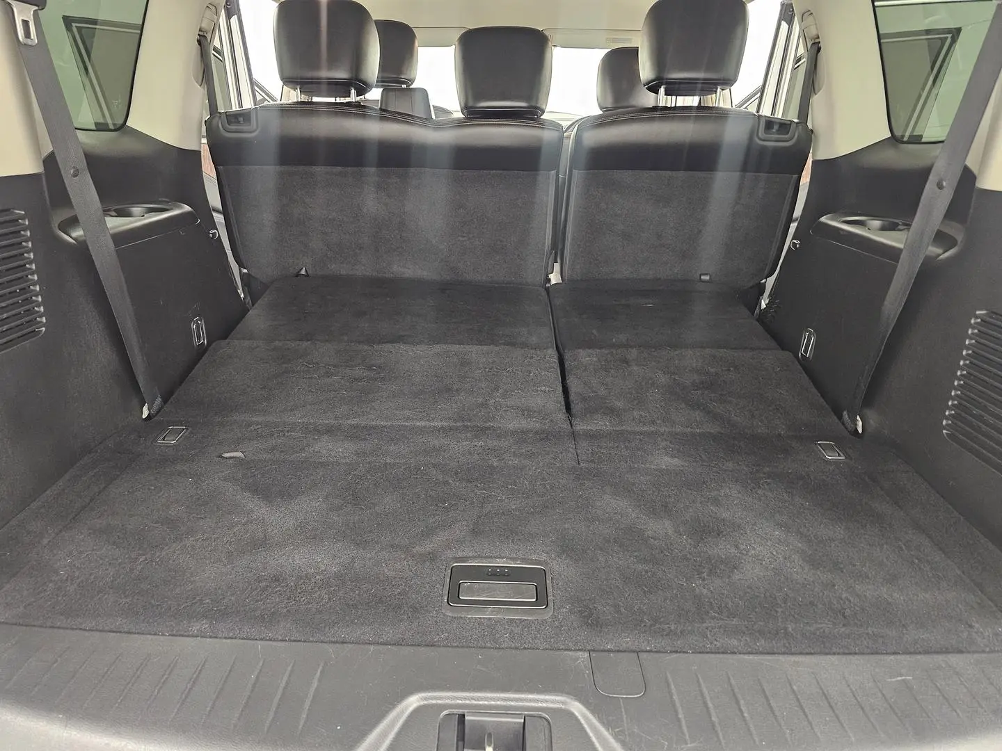 2020 Nissan Patrol Gallery Image 18