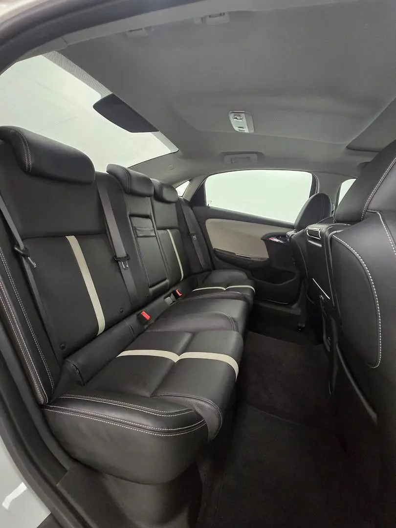 2016 Holden Caprice Gallery Image 29
