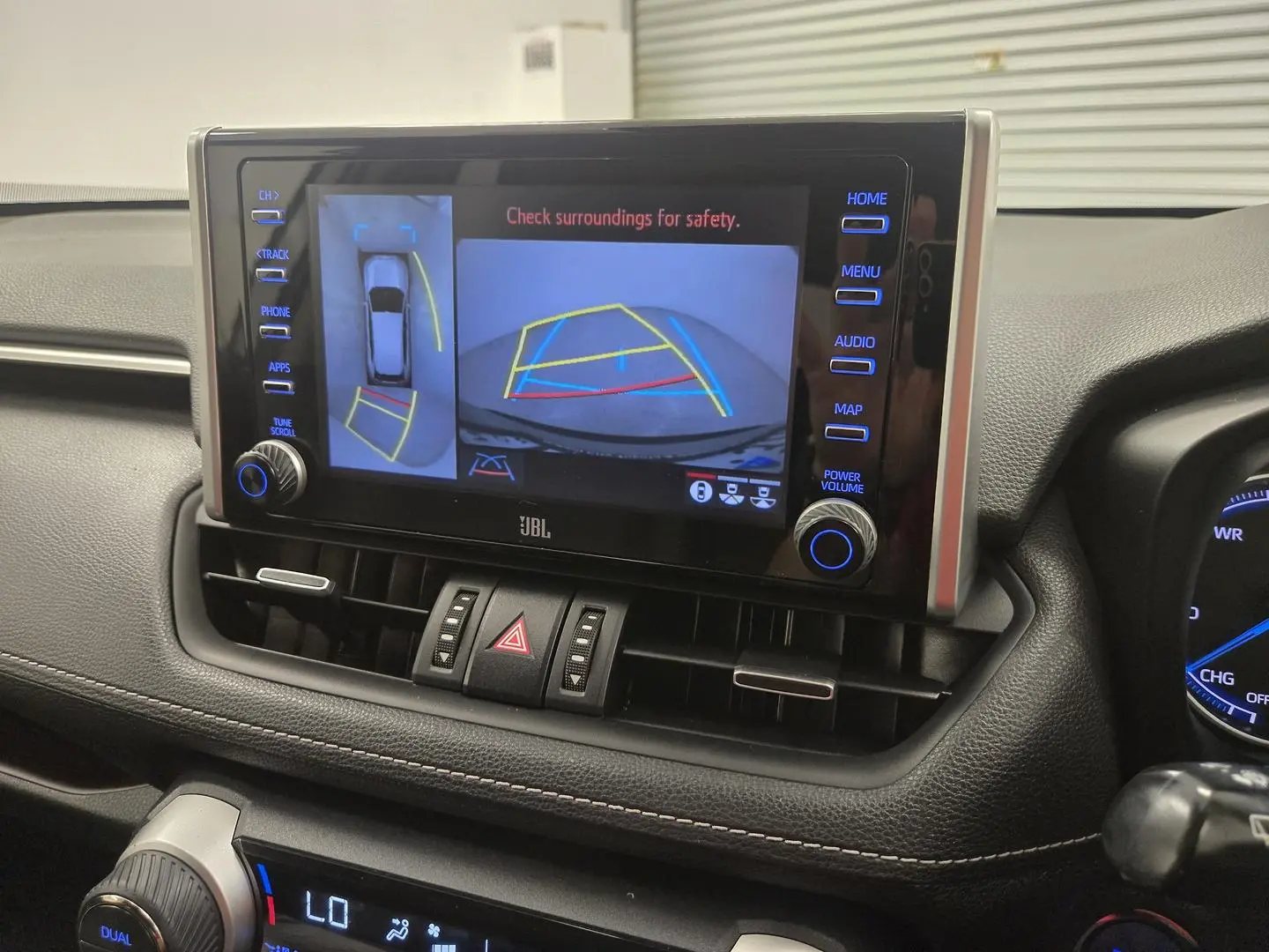 2022 Toyota RAV4 Gallery Image 32