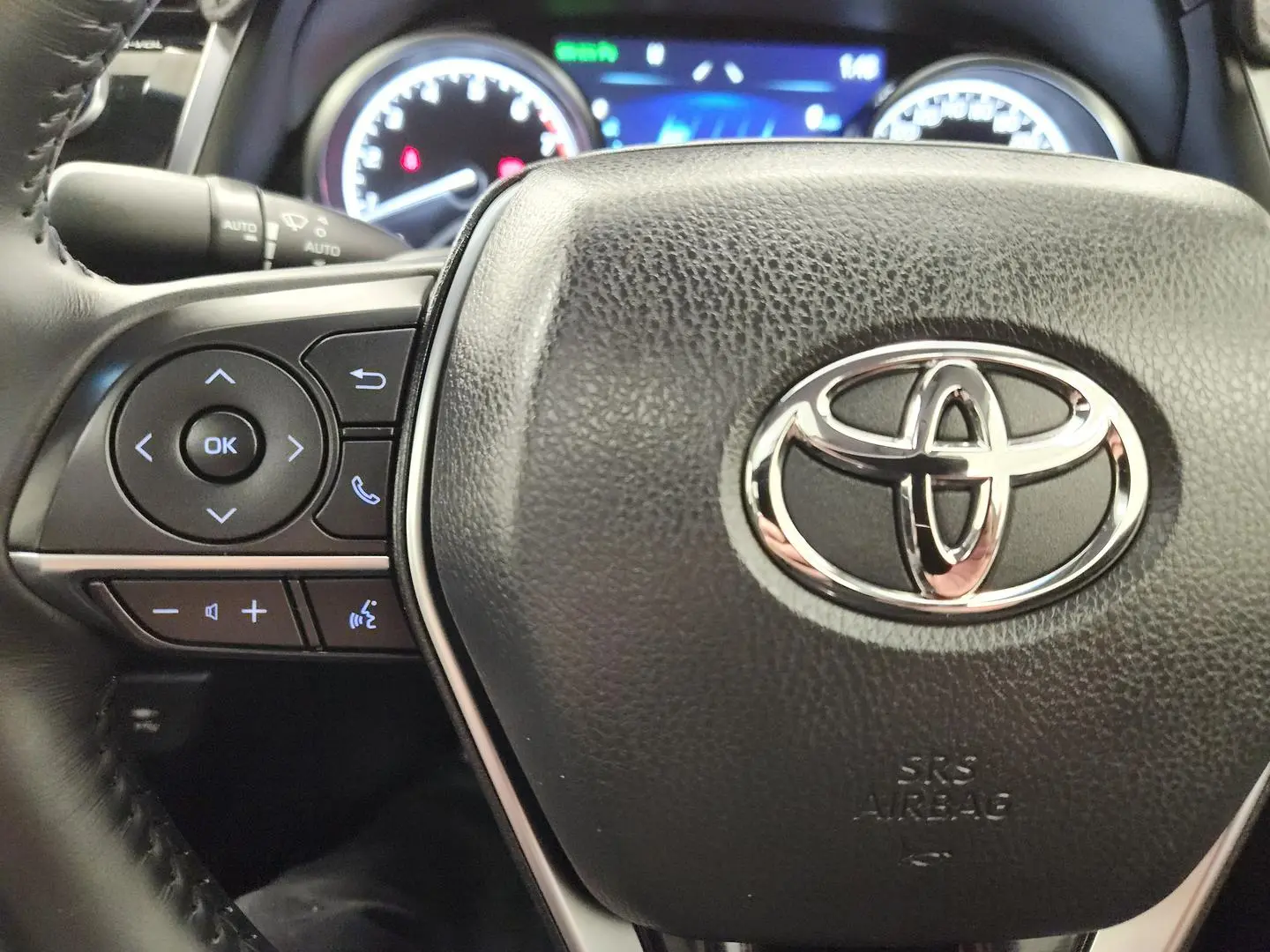 2020 Toyota Camry Gallery Image 30