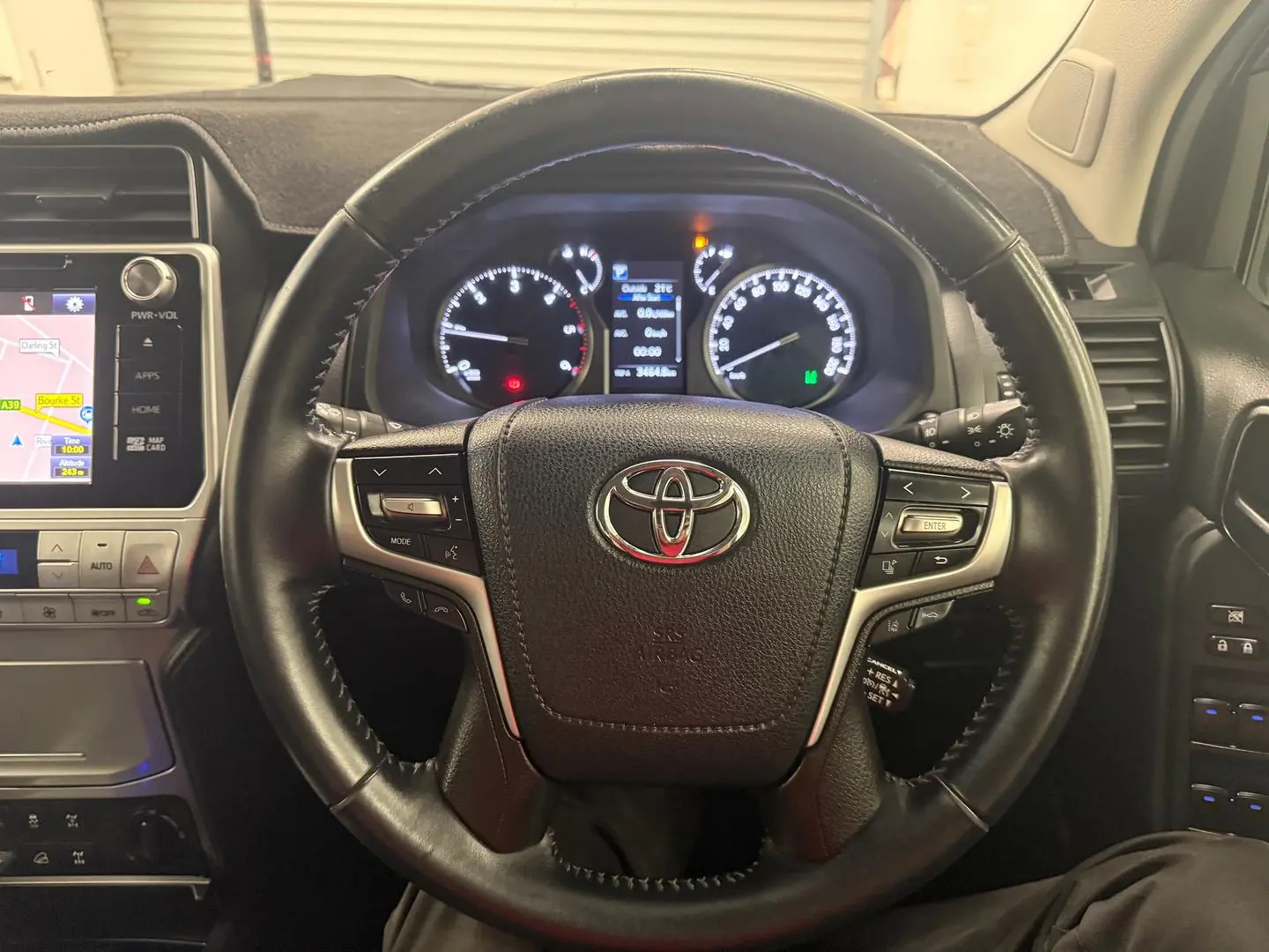2018 Toyota Landcruiser Prado Gallery Image 32