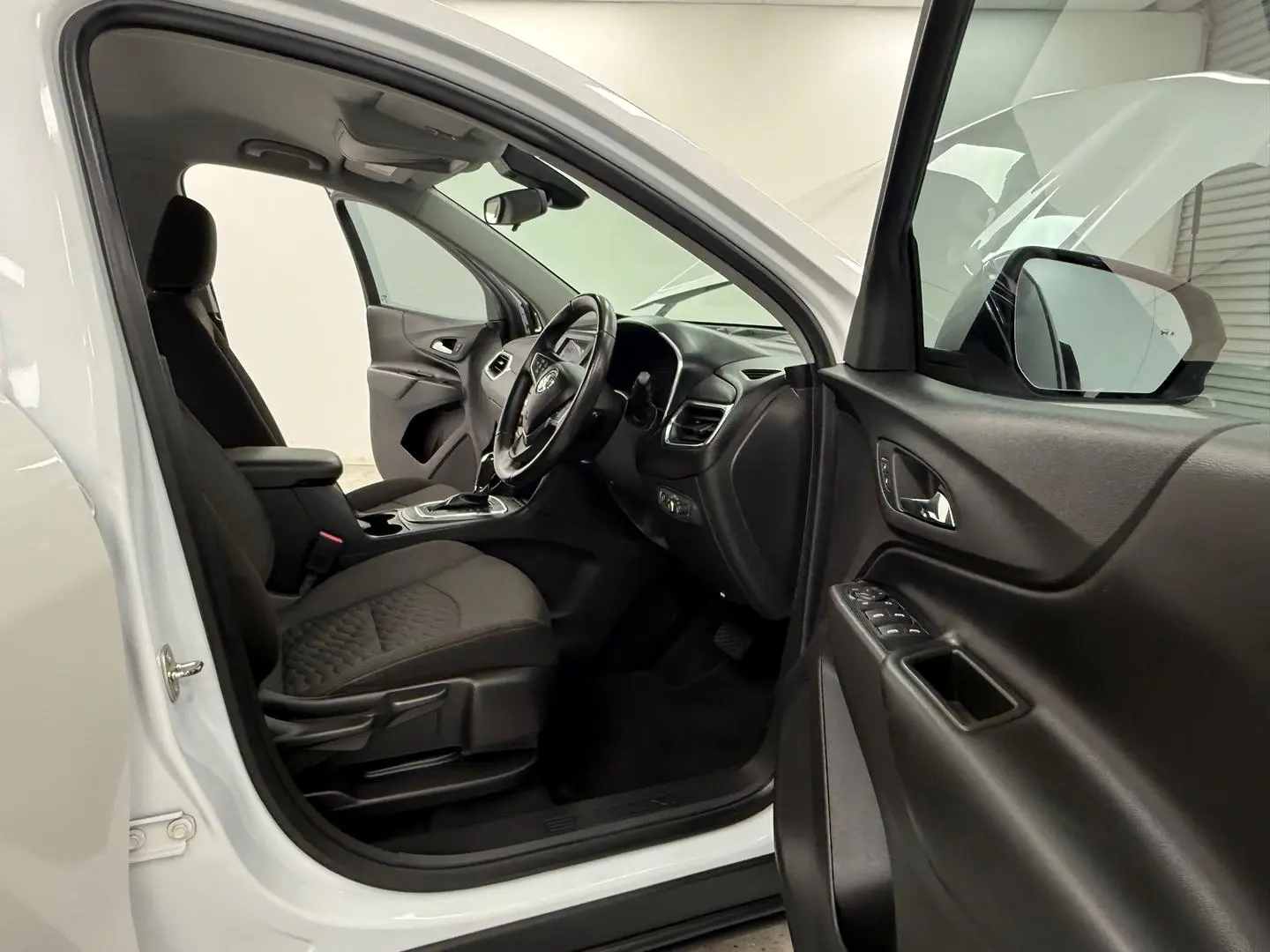 2019 Holden Equinox Gallery Image 14