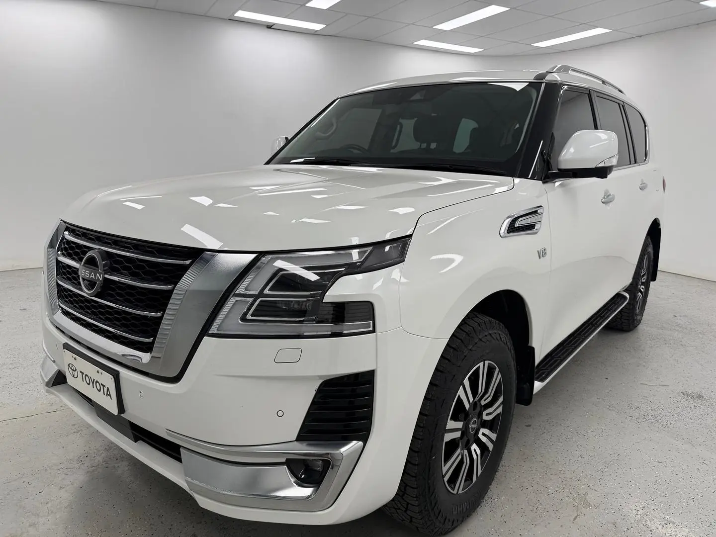 2022 Nissan Patrol Gallery Image 7