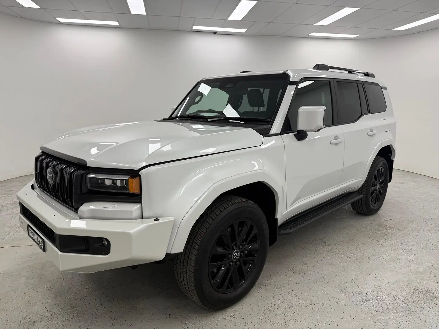 2024 Toyota Landcruiser Prado Gallery Image 7