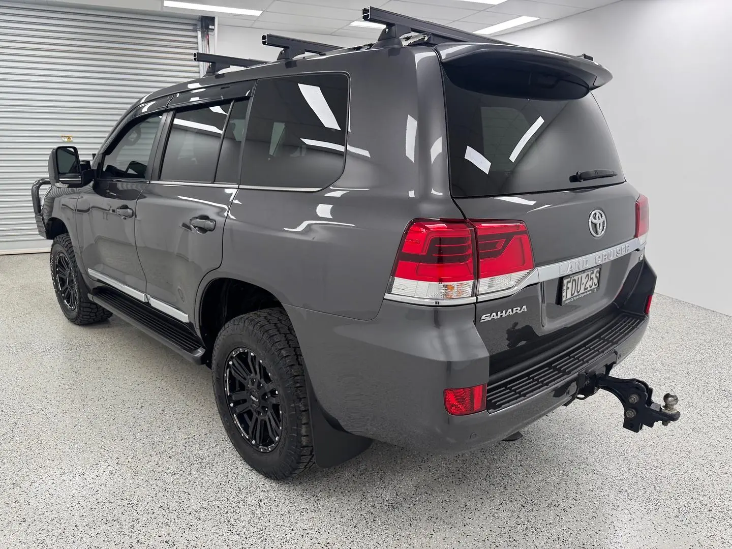 2019 Toyota Landcruiser Gallery Image 4