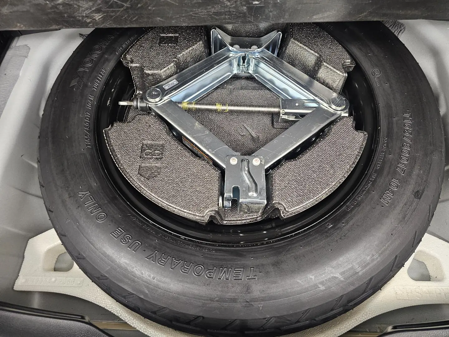 2021 Toyota RAV4 Gallery Image 19