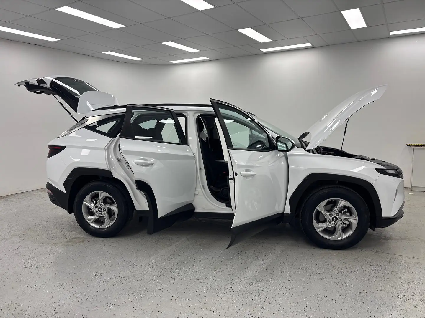 2023 Hyundai Tucson Gallery Image 9
