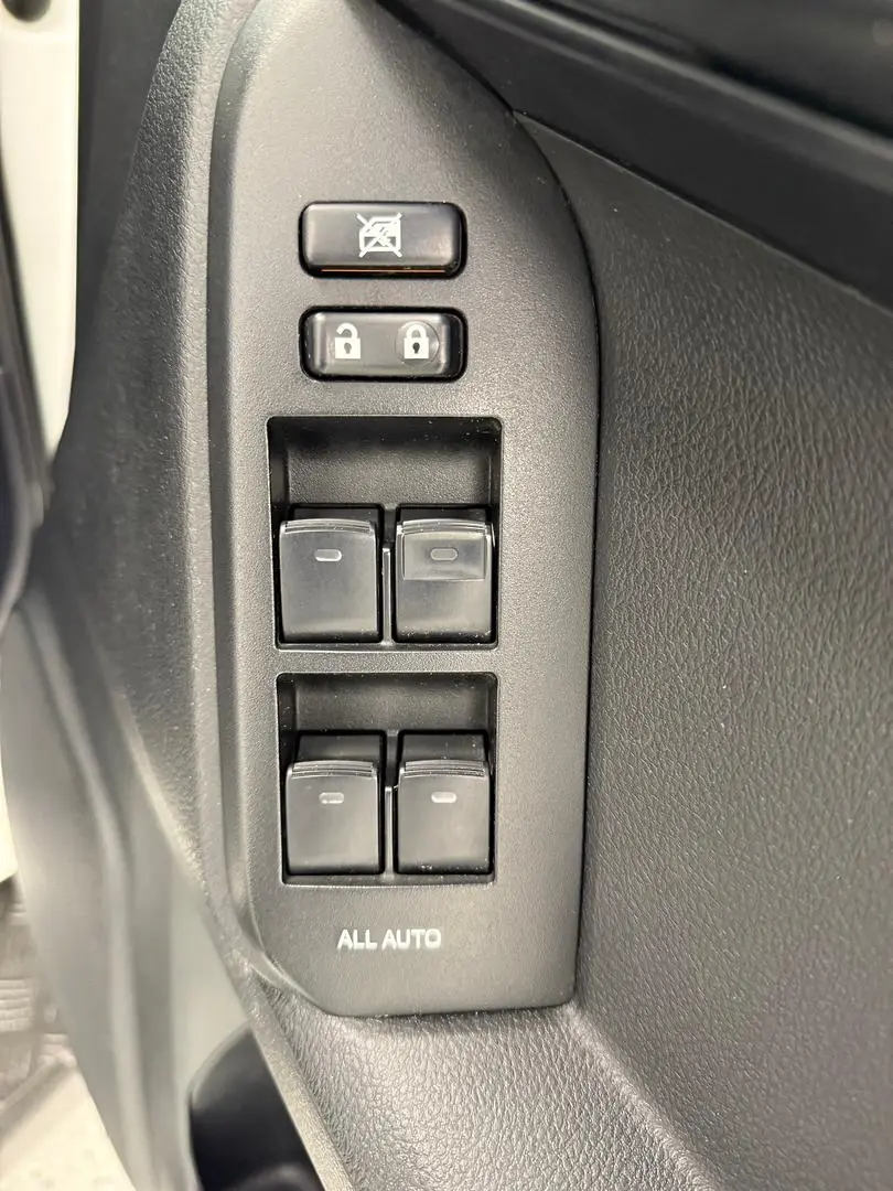 2020 Toyota Landcruiser Prado Gallery Image 27