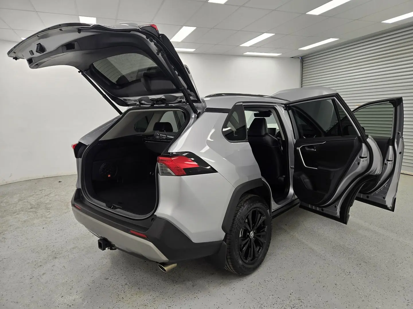 2022 Toyota RAV4 Gallery Image 10