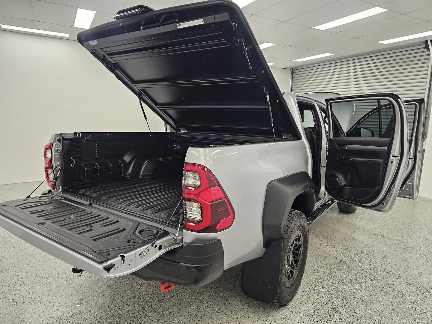 2025 Toyota Hilux Gallery Image 19