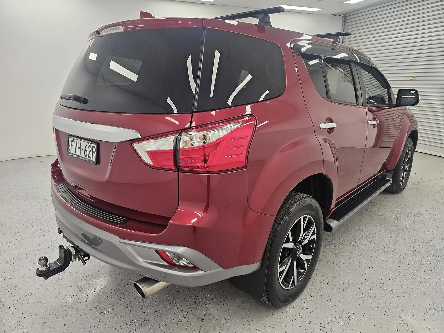 2020 Isuzu MU-X Gallery Image 3