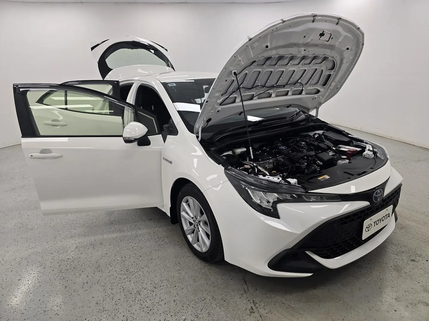 2023 Toyota Corolla Gallery Image 8