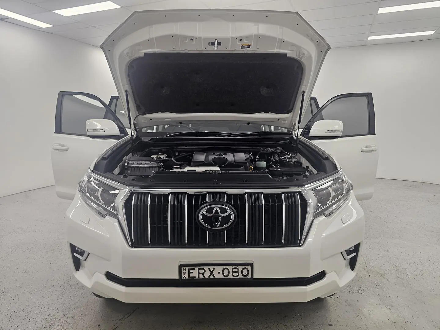 2021 Toyota Landcruiser Prado Gallery Image 28