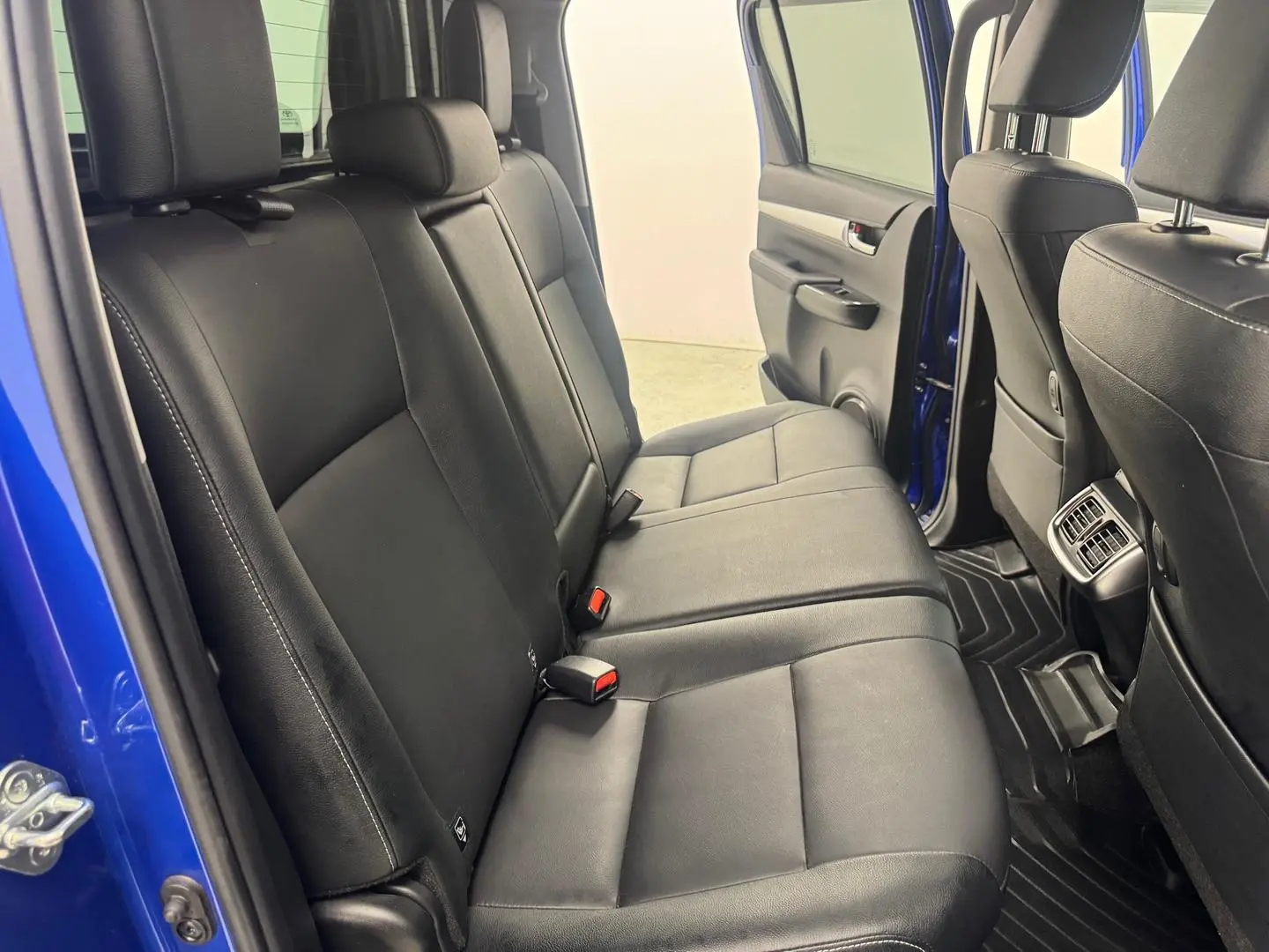 2023 Toyota Hilux Gallery Image 27