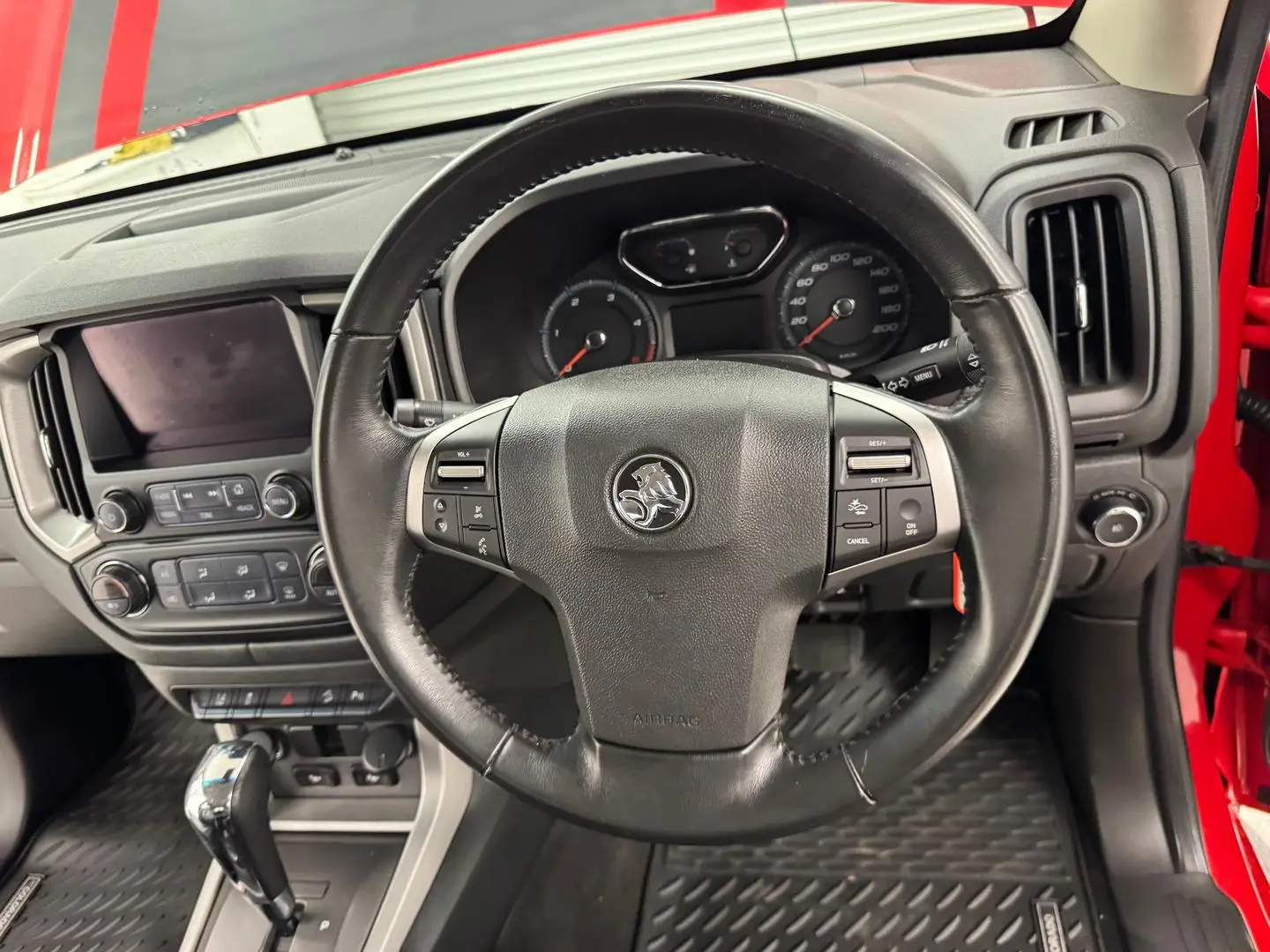 2017 Holden Colorado Gallery Image 23