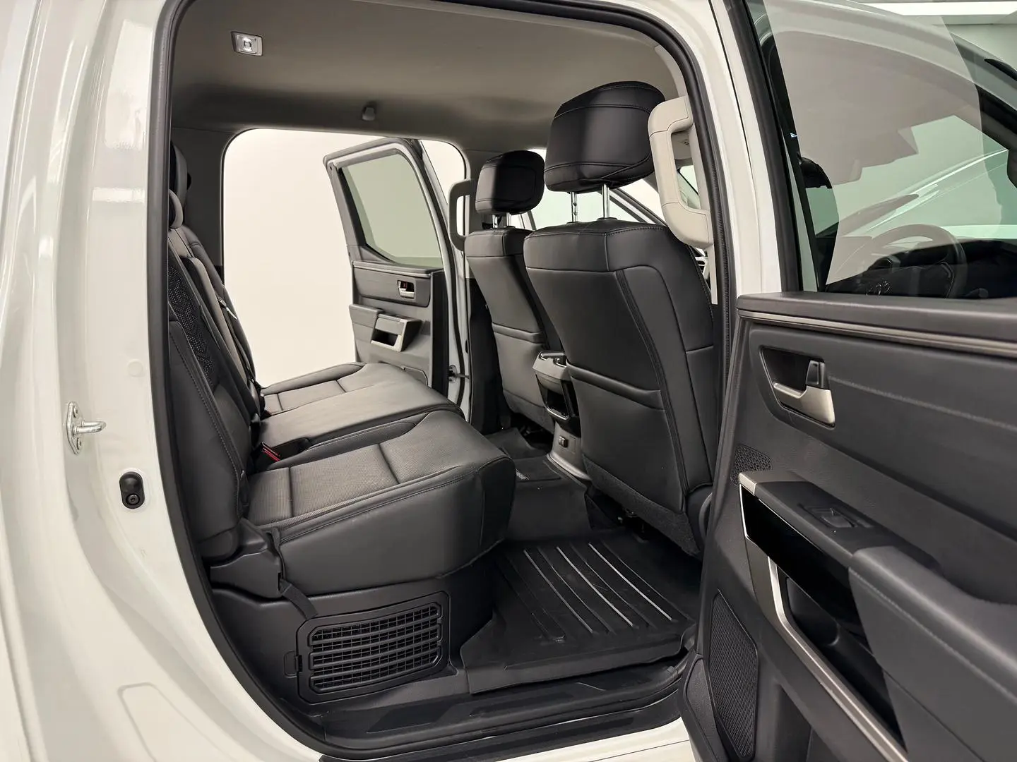 2024 Toyota Tundra Gallery Image 16