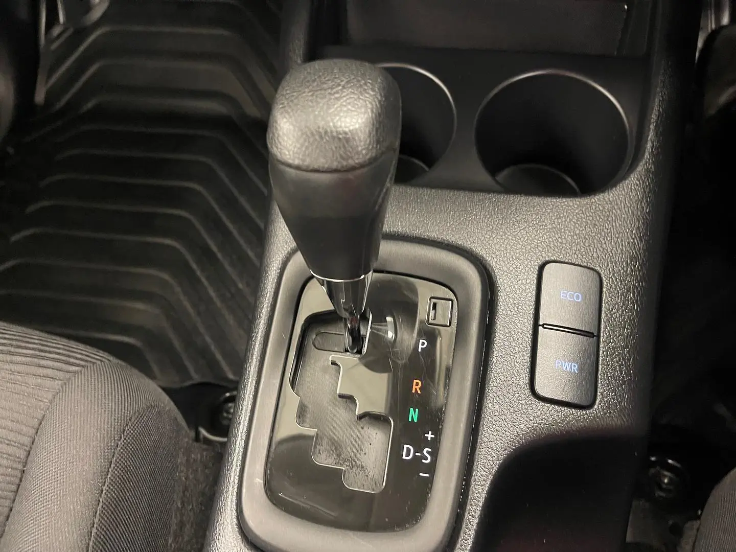 2024 Toyota Hilux Gallery Image 24