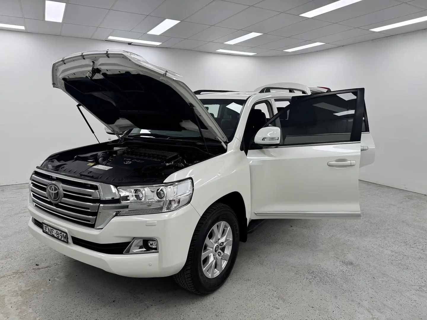 2021 Toyota Landcruiser Gallery Image 12