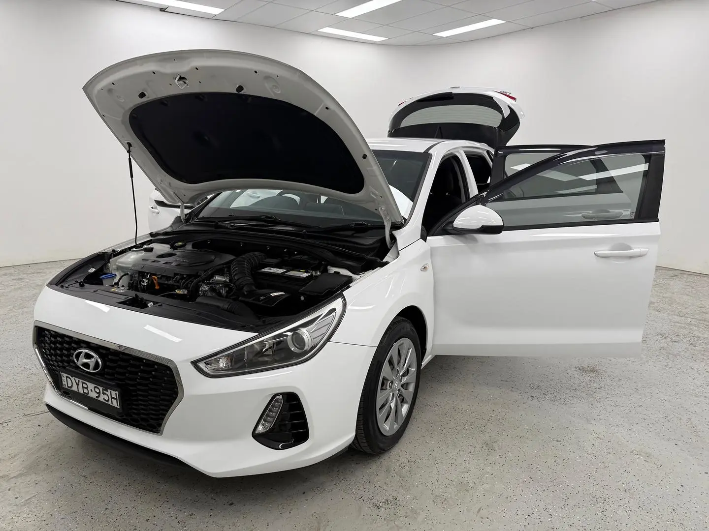 2018 Hyundai i30 Gallery Image 8