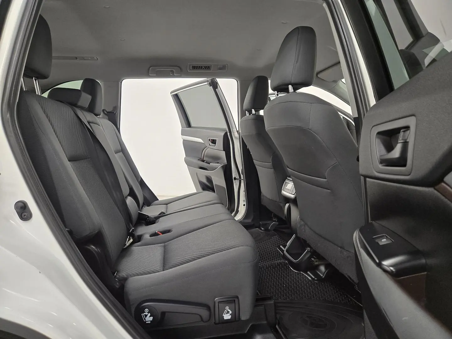 2019 Toyota Kluger Gallery Image 21