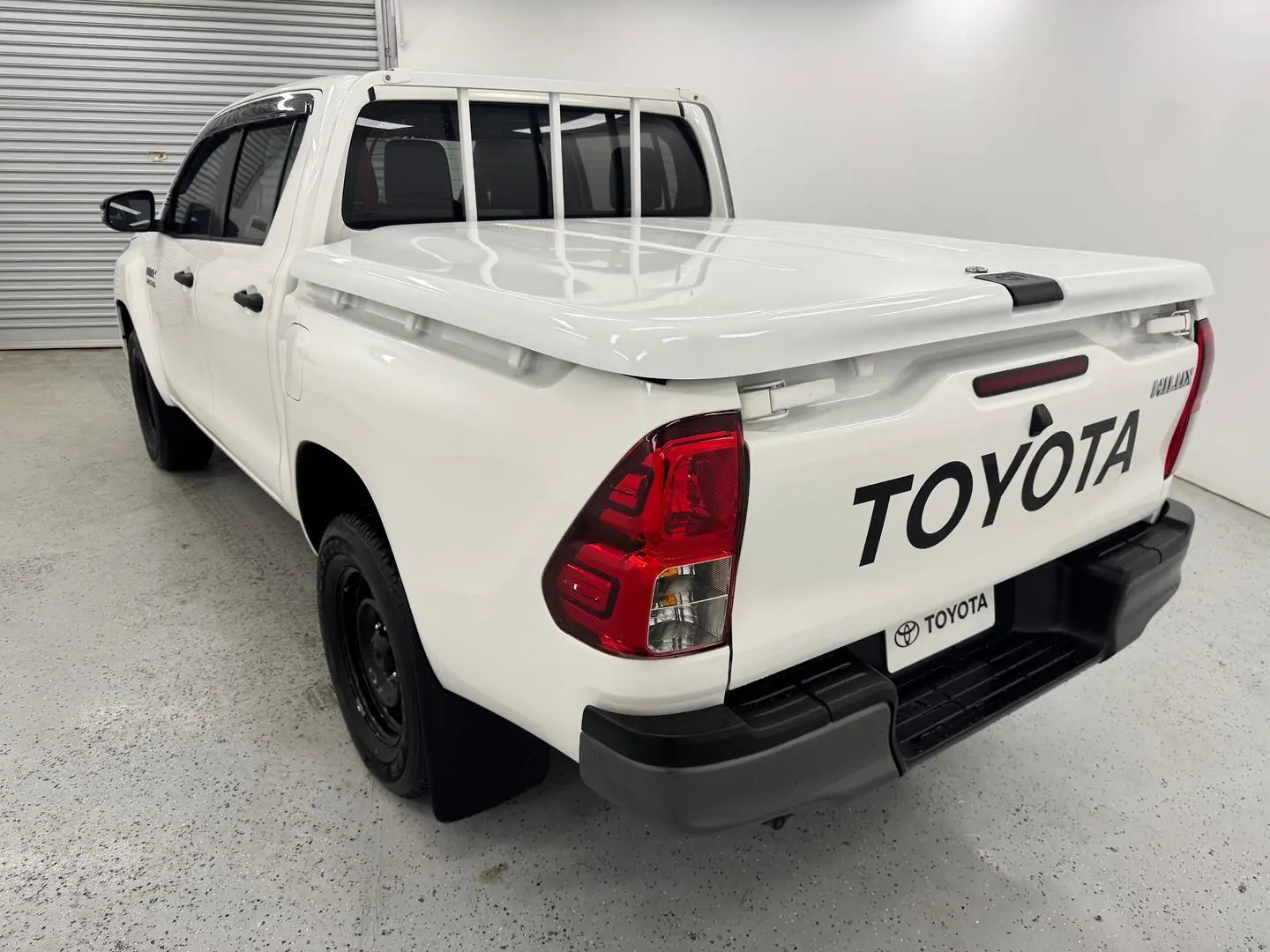 2021 Toyota Hilux Gallery Image 4